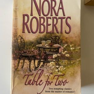 Nora Roberts: Table for Two